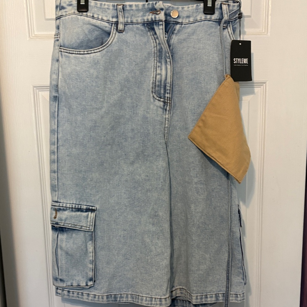 STYLEWE Light Blue Denim Shorts with Tan Pocket